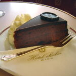 this is the image of the original sacher torte from the hotel sacher in austria Copyright © 2005 David Monniaux