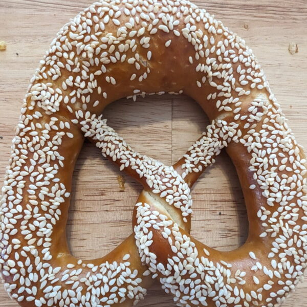 bretzel-sesame-seed image of the original bavarian bretzel sesame seed
