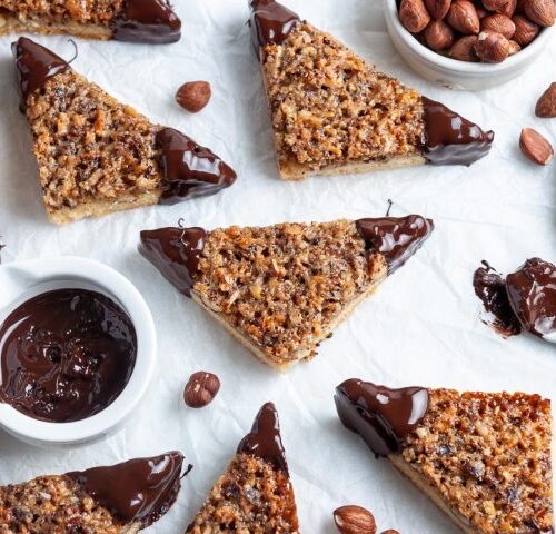 image of the Amazing German Nut Bars / Nut Corners / Nussecken, 2 corners dipped into chcolate